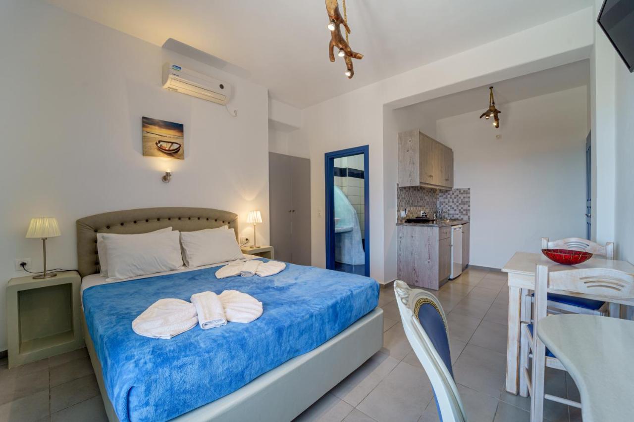 Marousi Suites ペリッサ エクステリア 写真