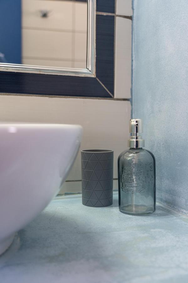 Marousi Suites ペリッサ エクステリア 写真