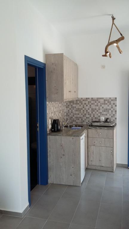 Marousi Suites ペリッサ エクステリア 写真